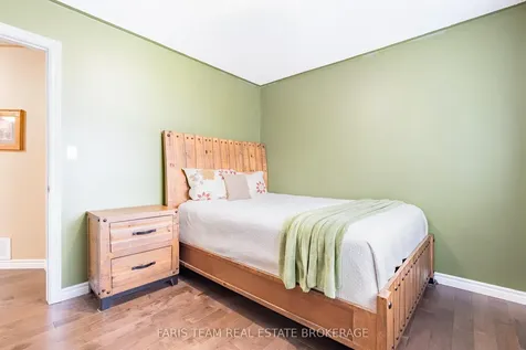 704 Trinity Street Innisfil ON L9S 2G8
