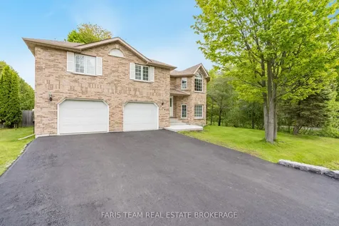 704 Trinity Street Innisfil ON L9S 2G8