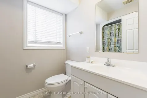 704 Trinity Street Innisfil ON L9S 2G8