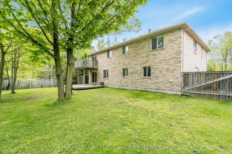 704 Trinity Street Innisfil ON L9S 2G8