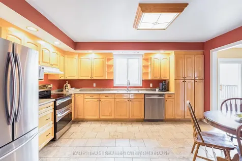 704 Trinity Street Innisfil ON L9S 2G8