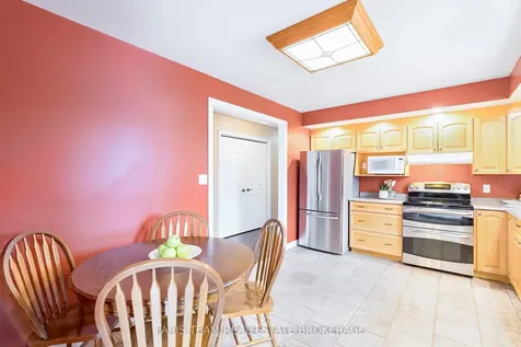 704 Trinity Street Innisfil ON L9S 2G8