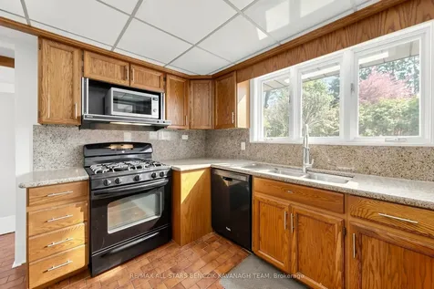 21 Ramona Boulevard Markham ON L3P 2E3