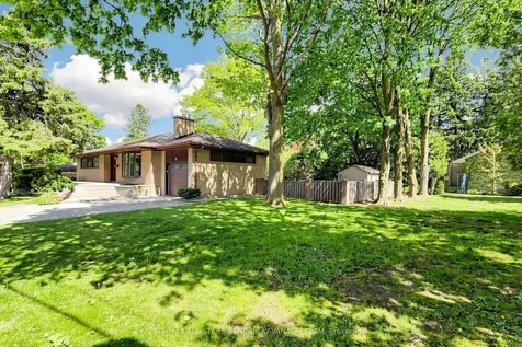 21 Ramona Boulevard Markham ON L3P 2E3