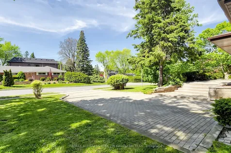 21 Ramona Boulevard Markham ON L3P 2E3