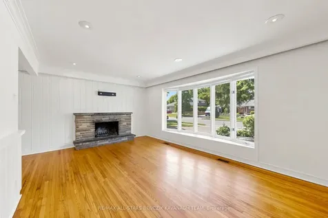 21 Ramona Boulevard Markham ON L3P 2E3