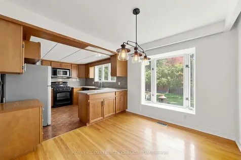 21 Ramona Boulevard Markham ON L3P 2E3