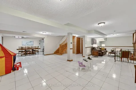 15 Jimston Drive Markham ON L3R 6S4
