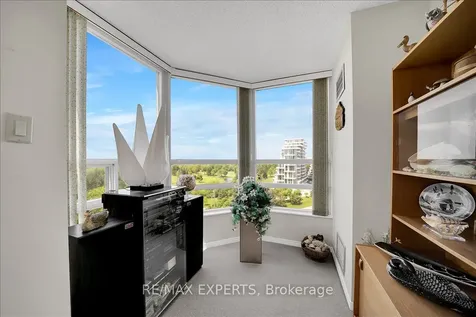 7805 Bayview Avenue Markham ON L3T 7N1