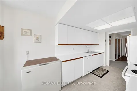 7805 Bayview Avenue Markham ON L3T 7N1
