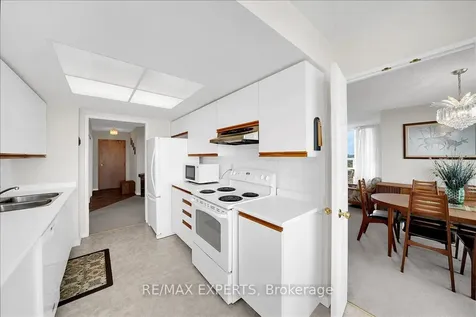 7805 Bayview Avenue Markham ON L3T 7N1
