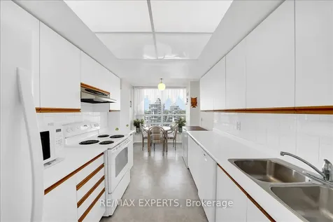 7805 Bayview Avenue Markham ON L3T 7N1