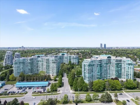 7805 Bayview Avenue Markham ON L3T 7N1
