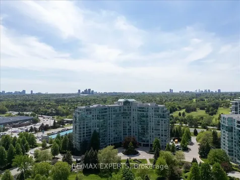 7805 Bayview Avenue Markham ON L3T 7N1