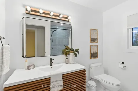 11 Lynn Crescent Brock ON L0E 1E0