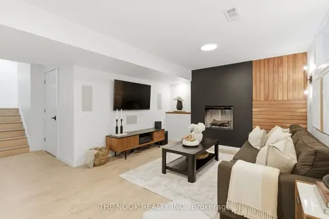 11 Lynn Crescent Brock ON L0E 1E0