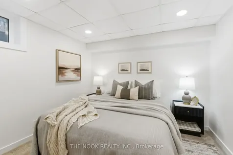 11 Lynn Crescent Brock ON L0E 1E0