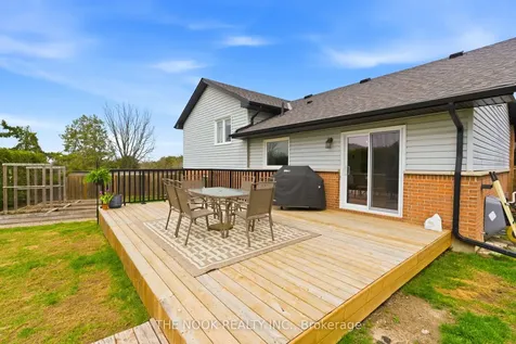 11 Lynn Crescent Brock ON L0E 1E0