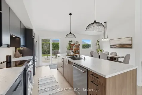 11 Lynn Crescent Brock ON L0E 1E0