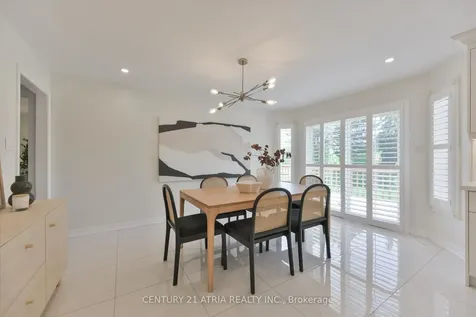 10 Morrison Crescent Markham ON L3R 9M3