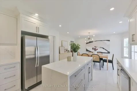 10 Morrison Crescent Markham ON L3R 9M3