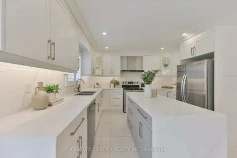 10 Morrison Crescent Markham ON L3R 9M3