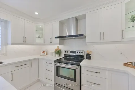 10 Morrison Crescent Markham ON L3R 9M3
