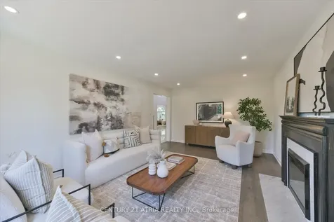 10 Morrison Crescent Markham ON L3R 9M3