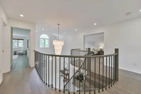 10 Morrison Crescent Markham ON L3R 9M3