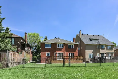 10 Morrison Crescent Markham ON L3R 9M3
