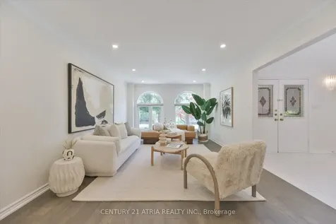 10 Morrison Crescent Markham ON L3R 9M3