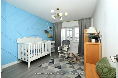 376 Rannie Road Newmarket ON L3X 2N3