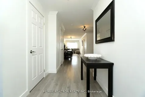 376 Rannie Road Newmarket ON L3X 2N3