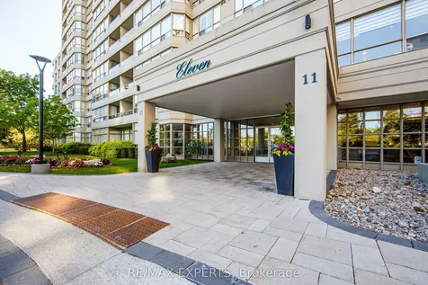11 Townsgate Drive Vaughan ON L4J 8G4