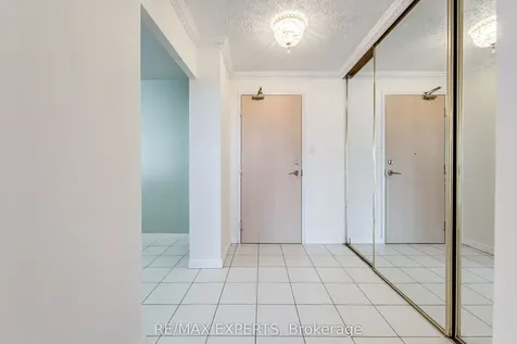 11 Townsgate Drive Vaughan ON L4J 8G4