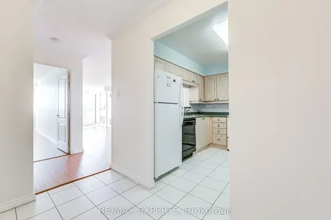 11 Townsgate Drive Vaughan ON L4J 8G4