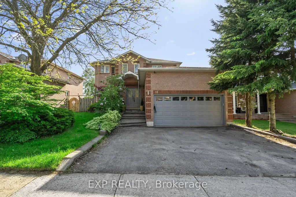 18 Fox Run Lane Bradford West Gwillimbury ON L3Z 2Z3