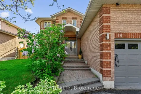 18 Fox Run Lane Bradford West Gwillimbury ON L3Z 2Z3
