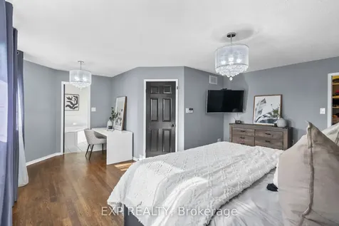 18 Fox Run Lane Bradford West Gwillimbury ON L3Z 2Z3