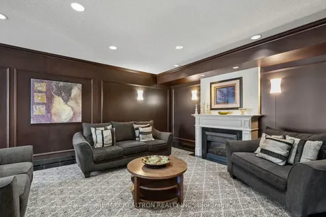 110 Promenade Circle Vaughan ON L4J 7W8