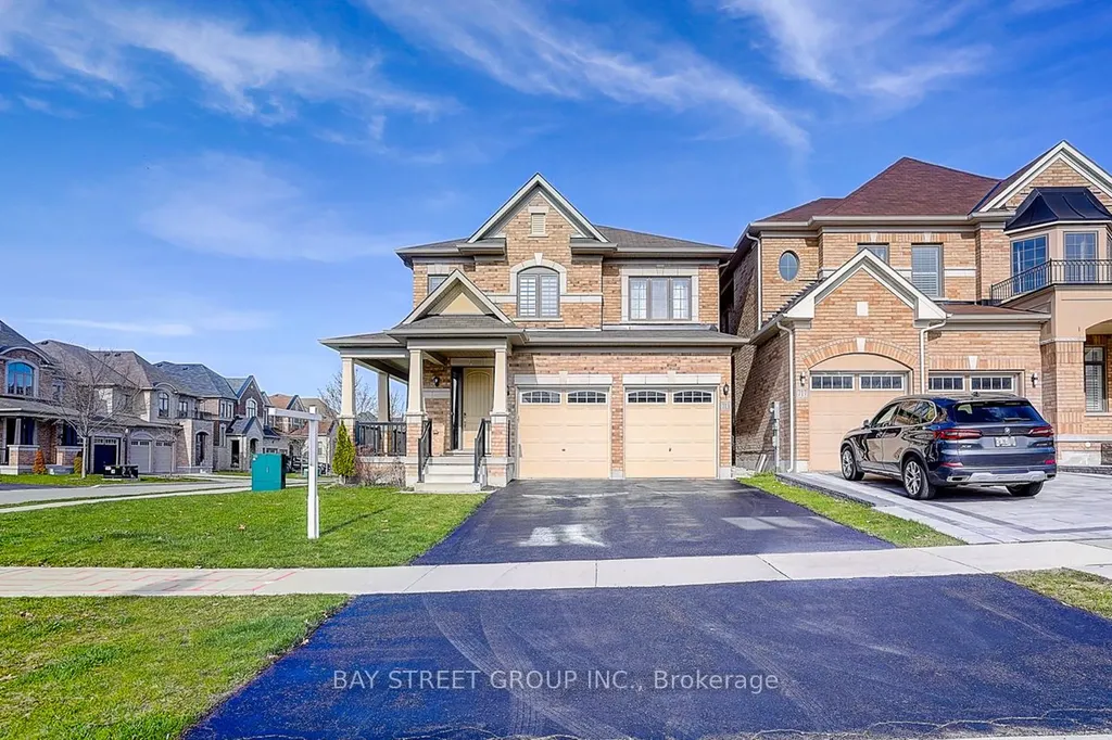 713 Dillman Avenue Newmarket ON L3X 0J8
