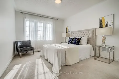 713 Dillman Avenue Newmarket ON L3X 0J8