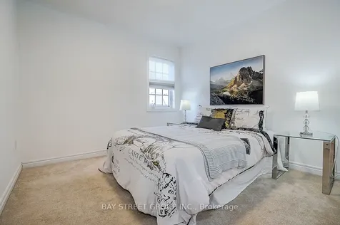 713 Dillman Avenue Newmarket ON L3X 0J8