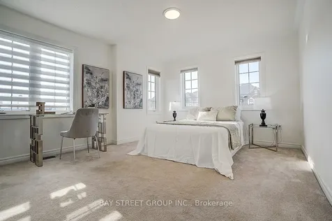 713 Dillman Avenue Newmarket ON L3X 0J8
