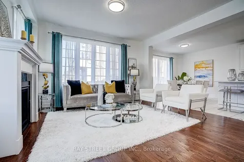 713 Dillman Avenue Newmarket ON L3X 0J8