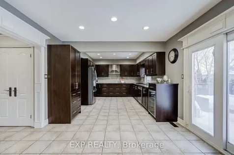 372 Greenock Drive Vaughan ON L6A 1M5