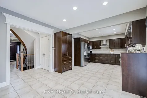 372 Greenock Drive Vaughan ON L6A 1M5