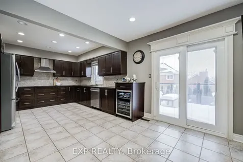 372 Greenock Drive Vaughan ON L6A 1M5