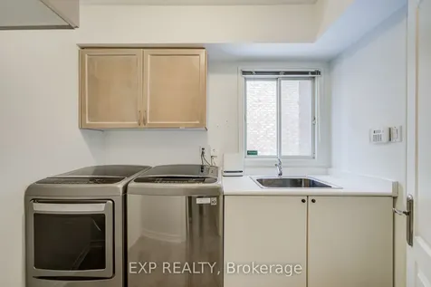 372 Greenock Drive Vaughan ON L6A 1M5