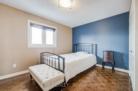 372 Greenock Drive Vaughan ON L6A 1M5